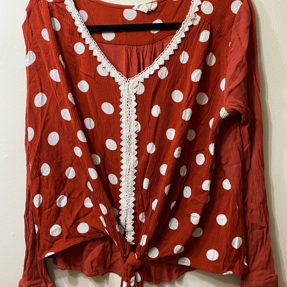 Entro- long sleeve polka dot top. Size large